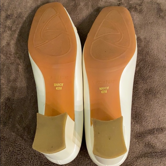 Shoes - Picture 5 of 8